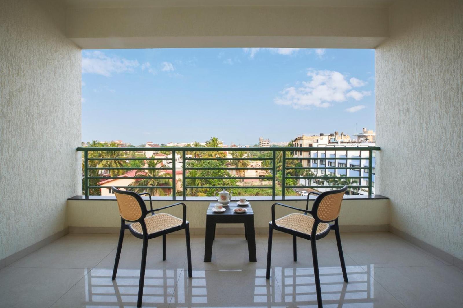 Grandeur Stays Panaji Exteriör bild